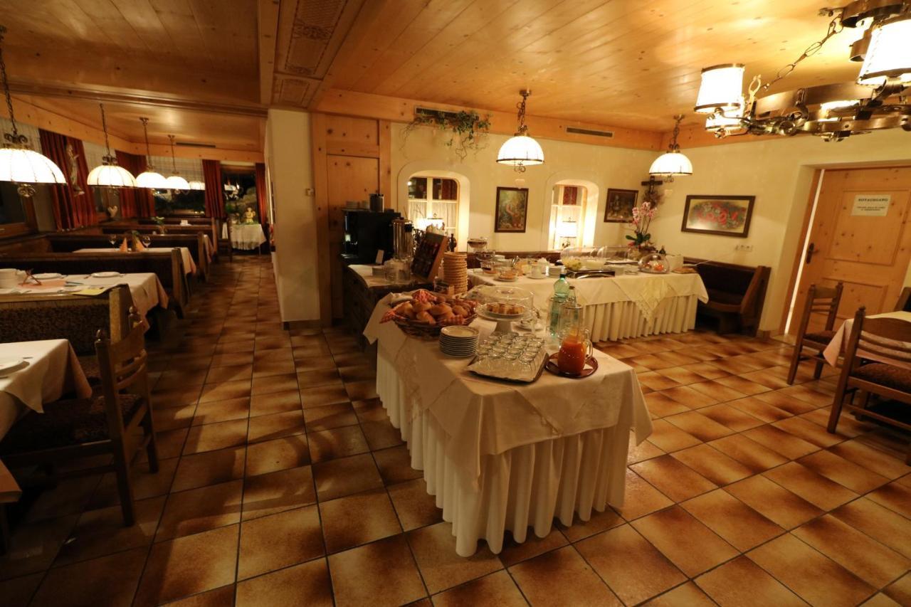 Hotel Schoene Aussicht Kartitsch Extérieur photo