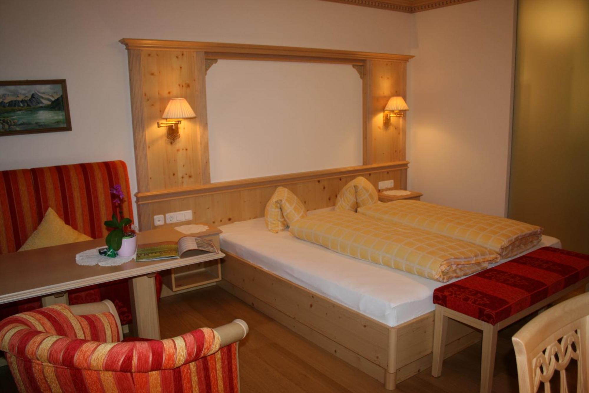 Hotel Schoene Aussicht Kartitsch Extérieur photo
