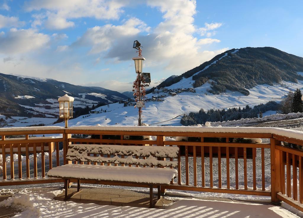 Hotel Schoene Aussicht Kartitsch Extérieur photo